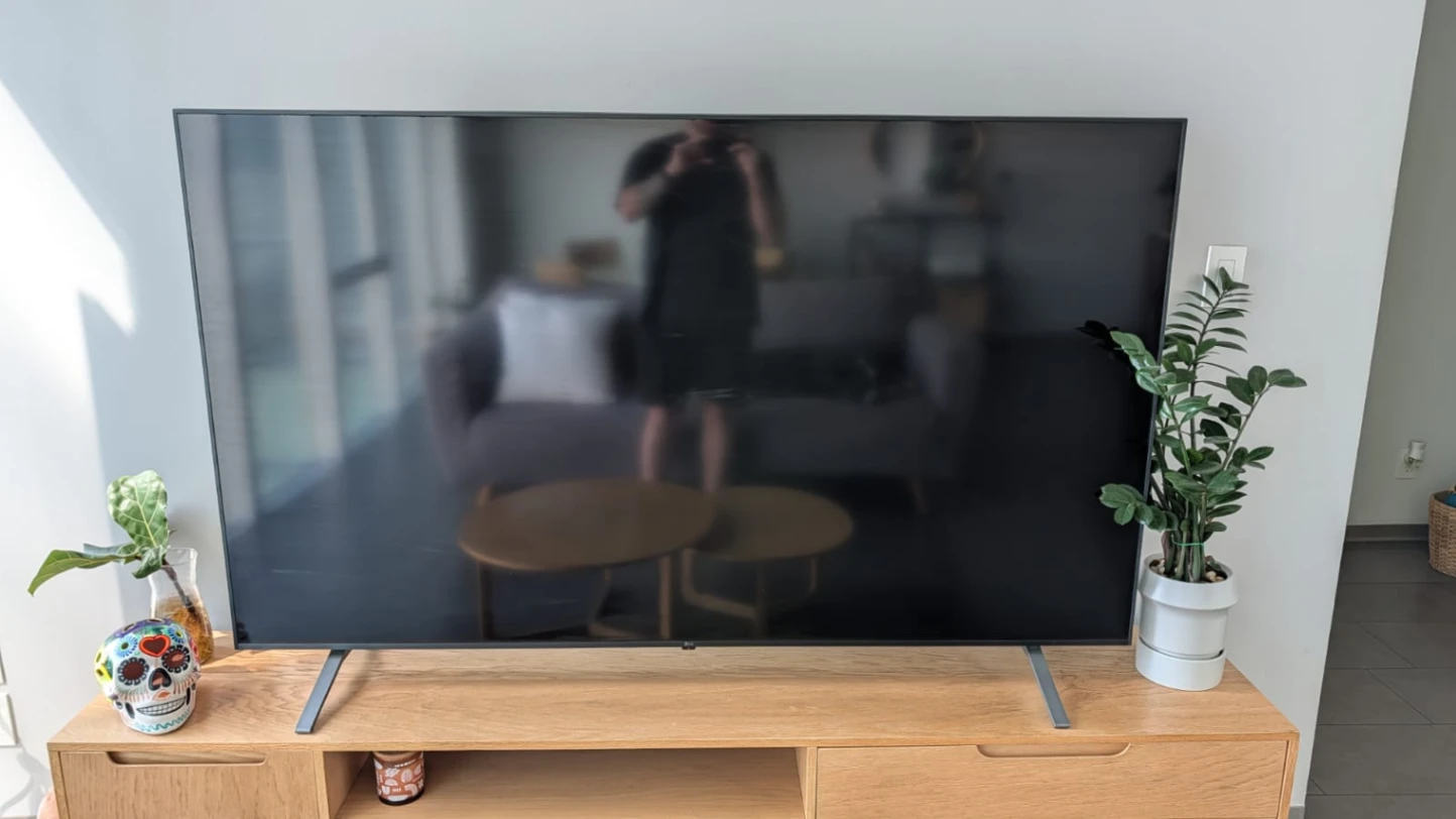 Smart TV 75" — foto 1