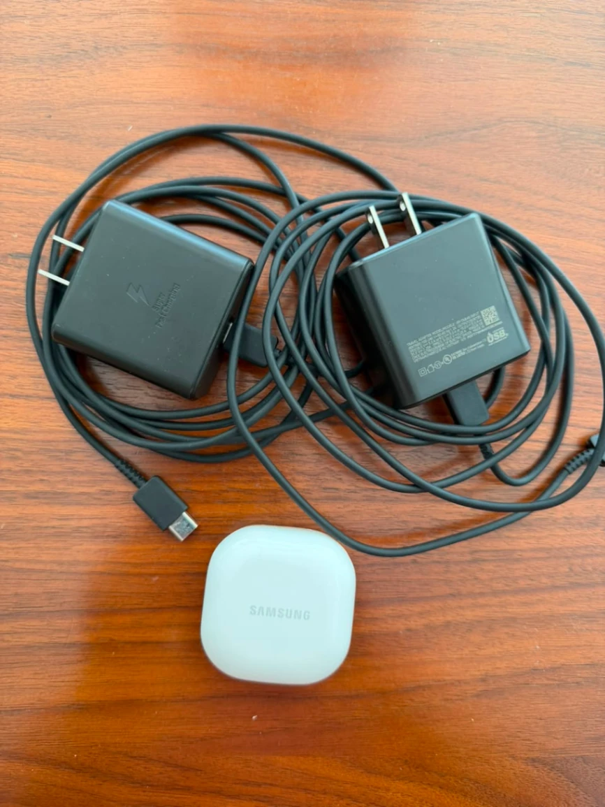 S23 Plus + Galaxy Buds FE + Cargadores Rapidos + Carcasa — miniatura 4